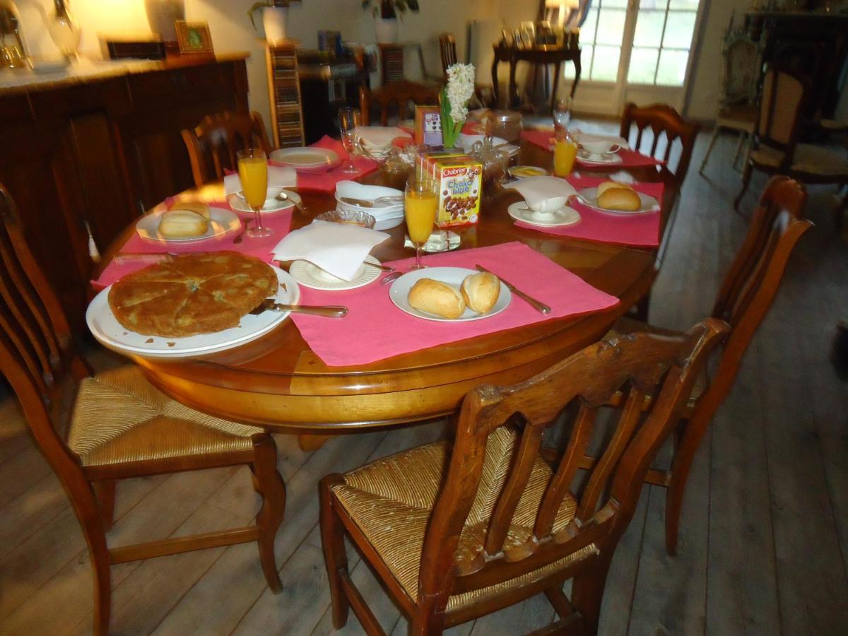 Bed and Breakfast A La Cerisaie Carignan-de-Bordeaux Экстерьер фото