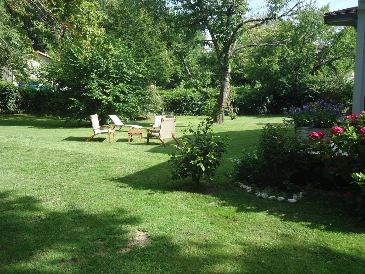 Bed and Breakfast A La Cerisaie Carignan-de-Bordeaux Экстерьер фото