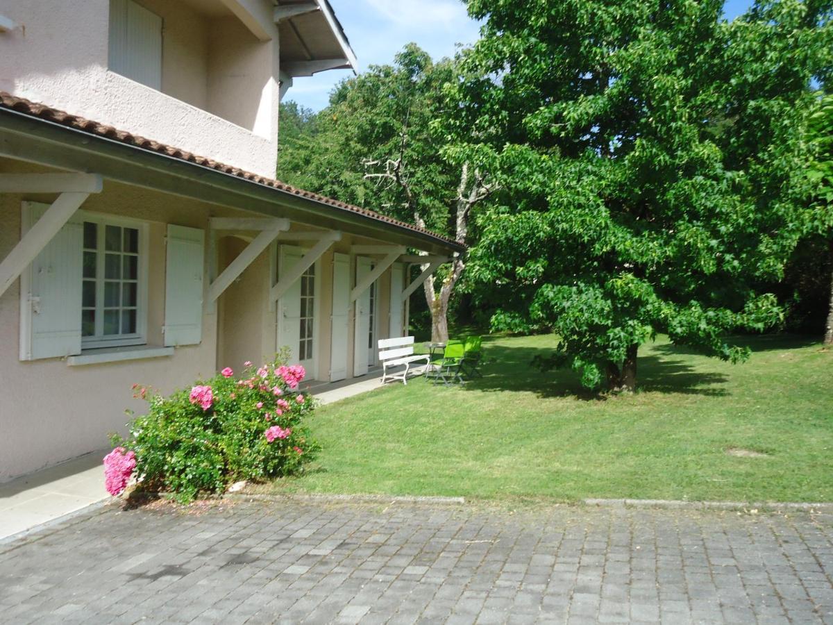Bed and Breakfast A La Cerisaie Carignan-de-Bordeaux Экстерьер фото