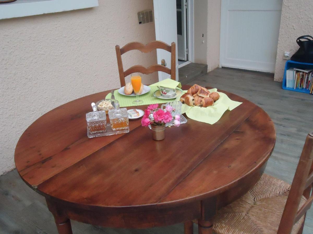 Bed and Breakfast A La Cerisaie Carignan-de-Bordeaux Экстерьер фото